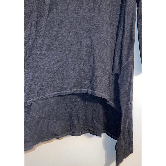 Ingrid and Isabel, Handkerchief Long Sleeve Tunic in Grey, Small (maternity) - Picture 6 of 14